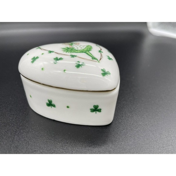 Lefton 1992 China Heart Trinket Box Green & White Girl w/Shamrocks Irish Lucky - Picture 4 of 10